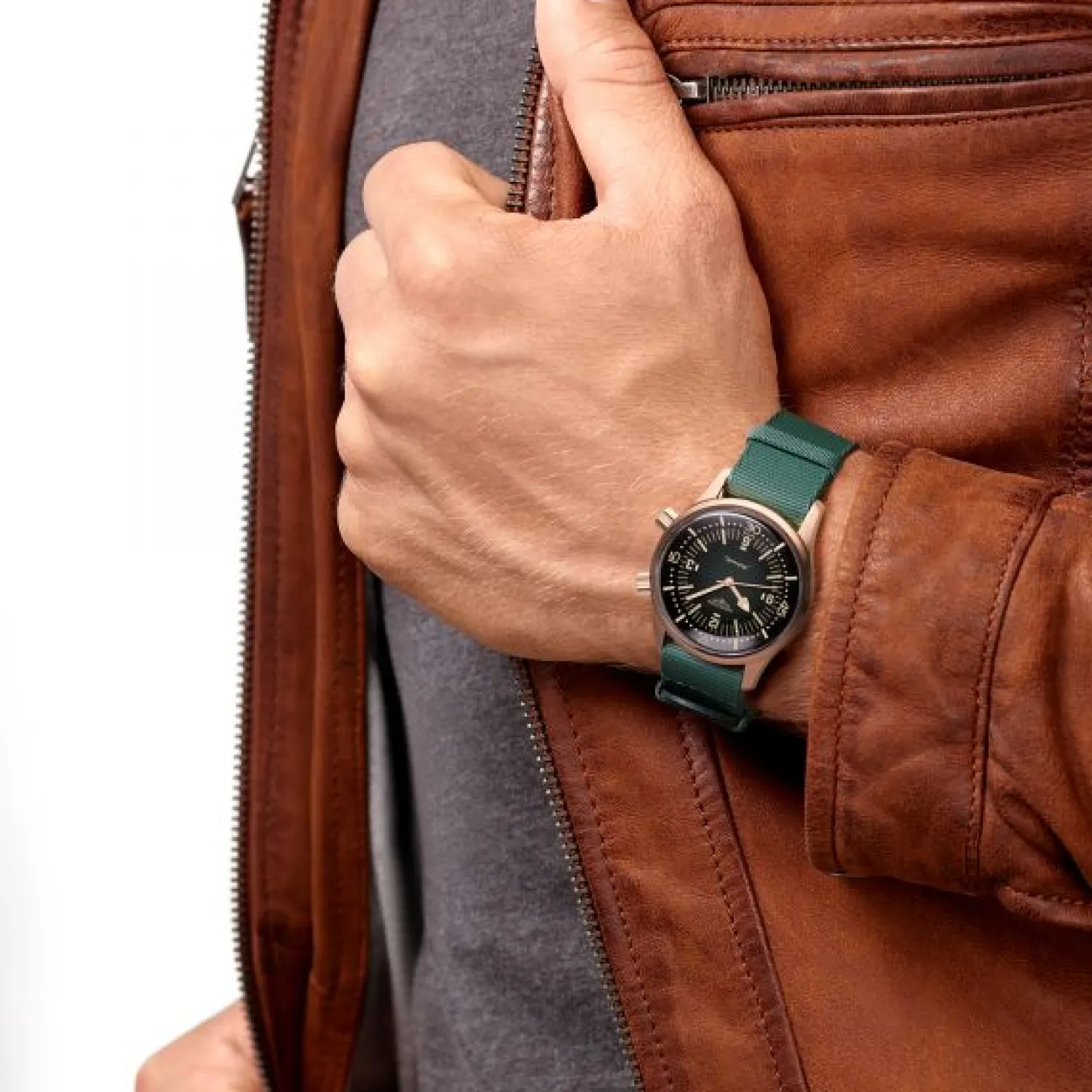 longines_the_longines_leg_9.webp Fashion The Legend Diver Watch L3.774.1.50.2 Swiss Made Horloges